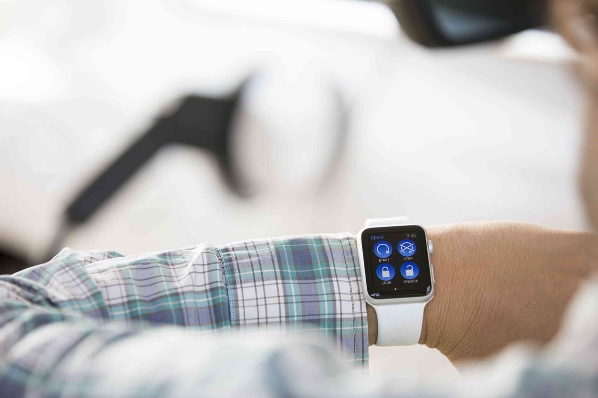 A Girls Guide To Cars | Ford Wants You To Check On Your Car With Your Watch - Applewatch 04