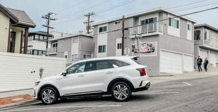 A Girls Guide To Cars | 5 Things I Love About The 2022 Kia Sorento Plug-In Hybrid Electric 3 Row Suv - Things I Love About The Kia Sorent A Girls Guide To Cars Feature 2