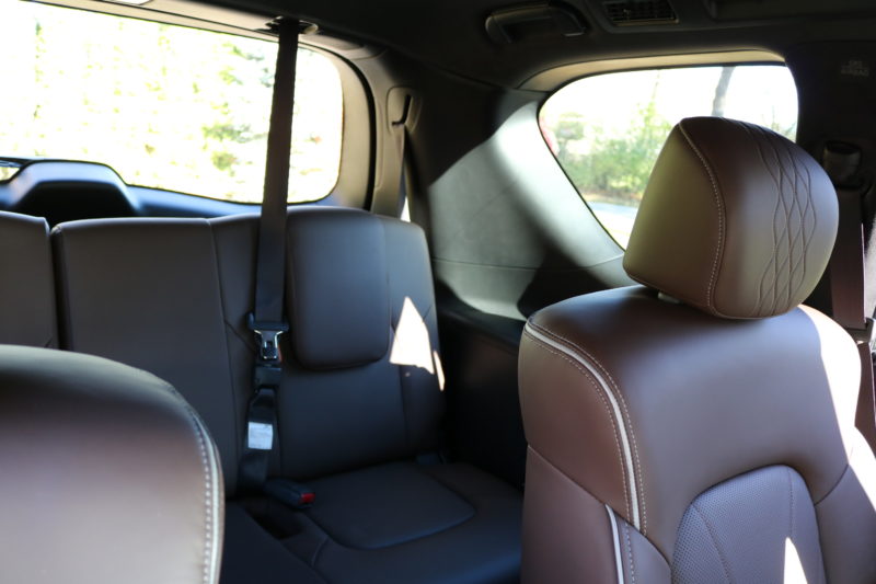Infiniti QX80 Between the seats-A Girls Guide to Cars