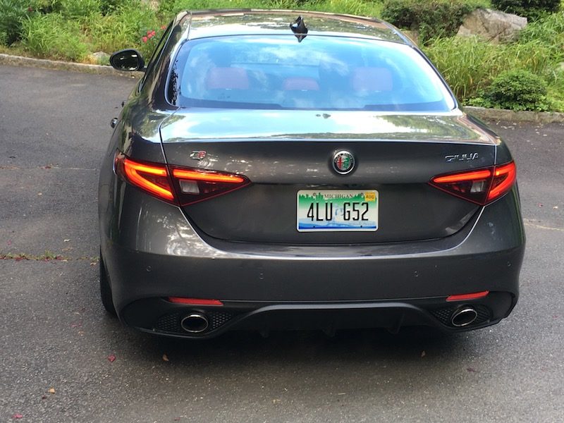 2017 Alfa Romeo Giuila luxury performance car