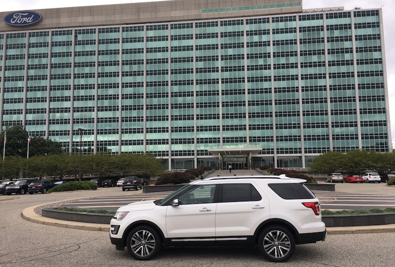 Ford Explorer 3 Row SUV