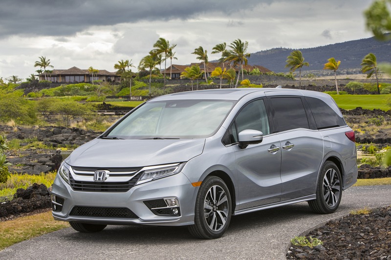 Go for a test drive at the L.A. Auto Show with AGirlsGuidetoCars