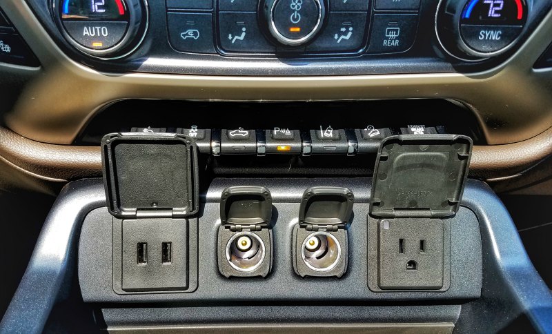 Utility Plugs in the 2017 Sierra Denali 2500