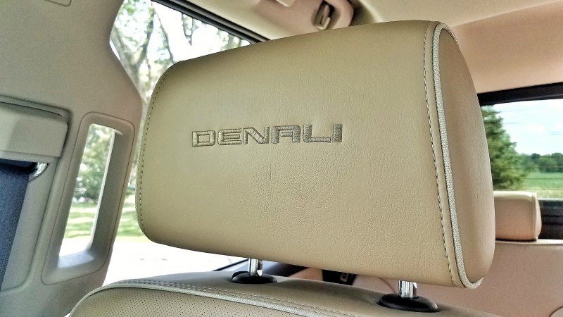 2017 Sierra Denali 2500 Interior