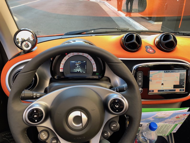 Controls and gauges in the 2018 Smart ForTwo electric car