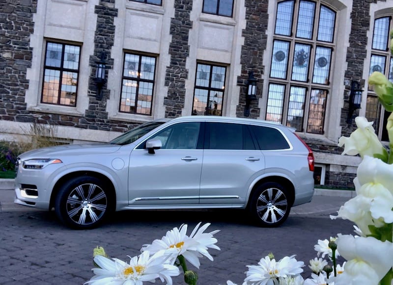 Used luxury suv with 3rd row seating new arrivals