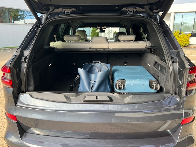 Bmw x5 outlet 45e cargo space