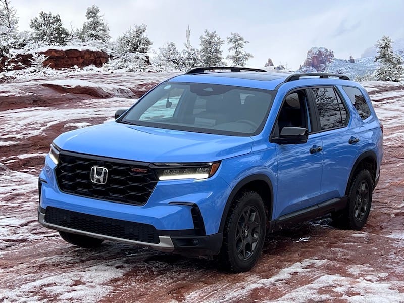 Affordable 3 row vehicles clearance