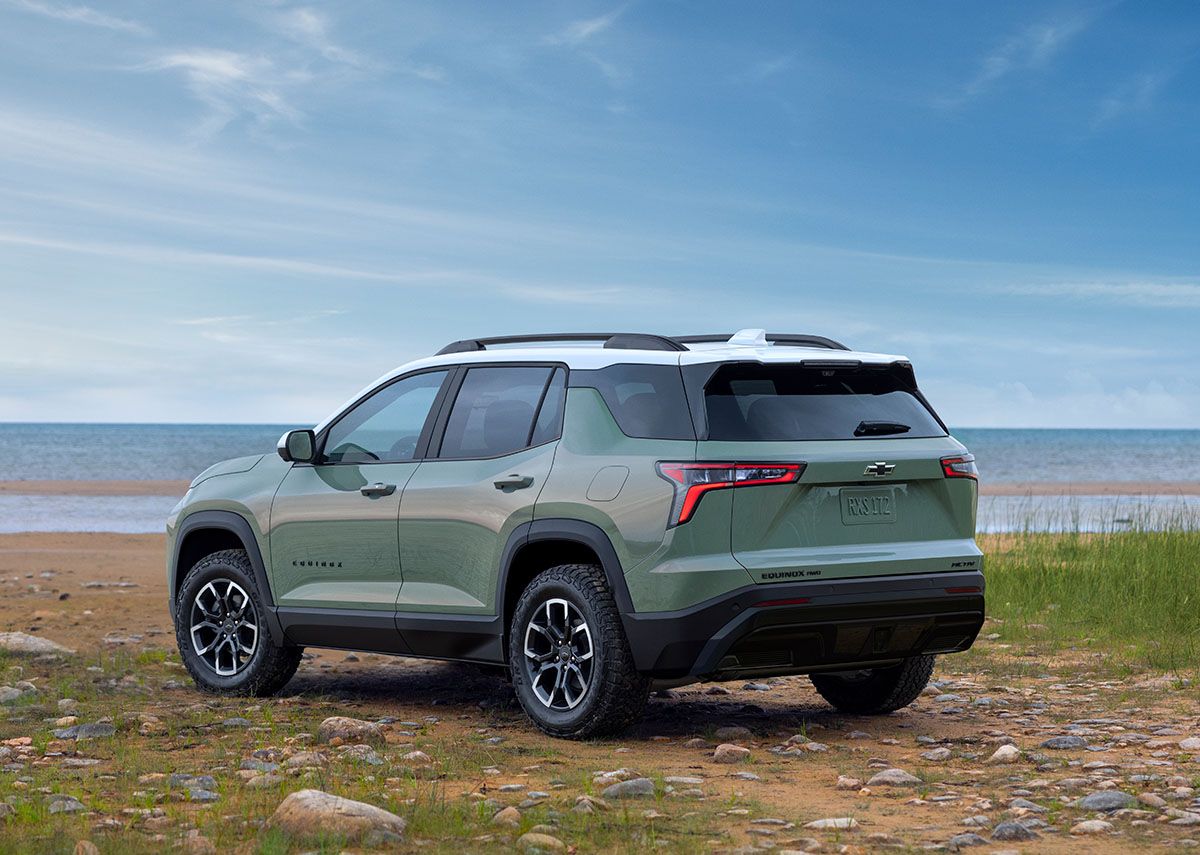 2025 Chevy Equinox Dazzles with Looks, Tech and Trim - A Girls Guide to 