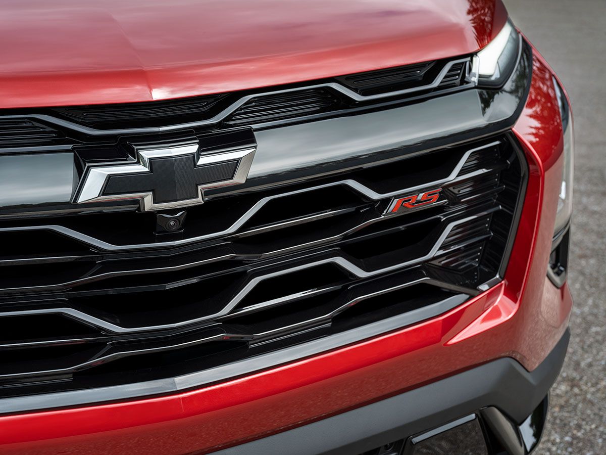 2025 Chevy Equinox Dazzles with Looks, Tech and Trim A Girls Guide to