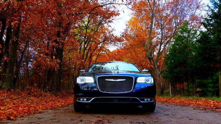 A Girls Guide to Cars | 2015 Chrysler 300C Platinum: When Luxury and Sport Fall in Love - chrysler300C