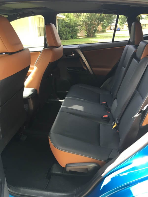 A Girls Guide to Cars | Get Ready to Blast Off in the 2016 Toyota RAV4 - 2016 07 12 09.18.41