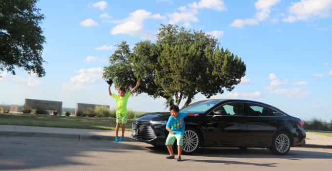 Maybe it isn't all about the crossover - Why we love the Toyota Avalon Hybrid 12 a-girls-guide-to-cars-review-toyota-avalon-hybrid