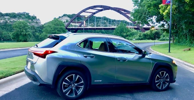 Lexus UX