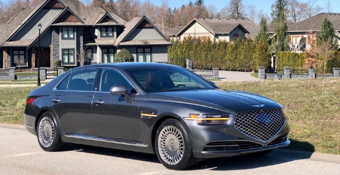 A Girls Guide to Cars | Want to Feel Like a Movie Star? Get the Genesis G90 – and a Chauffeur - G90 featured