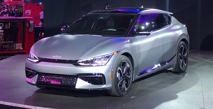 A Girls Guide to Cars | Kia’s New Electric EV6 and a New Logo Are Just the Start: This is What Kia Has In Store For You  - Kia EV6 2