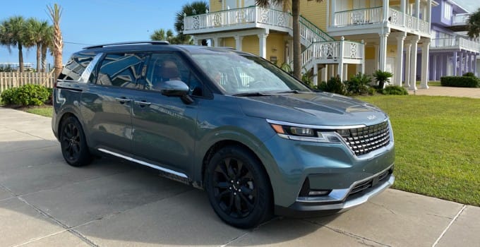 A Girls Guide to Cars | 2022 Kia Carnival: Why We'll Probably Buy This Minivan, But Not the Top Trim Level - 2022 kia carnival review 13 1