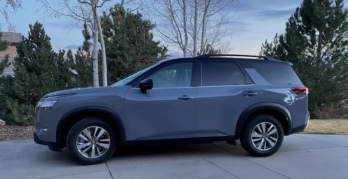 2022 Nissan Pathfinder Profile Featured Image