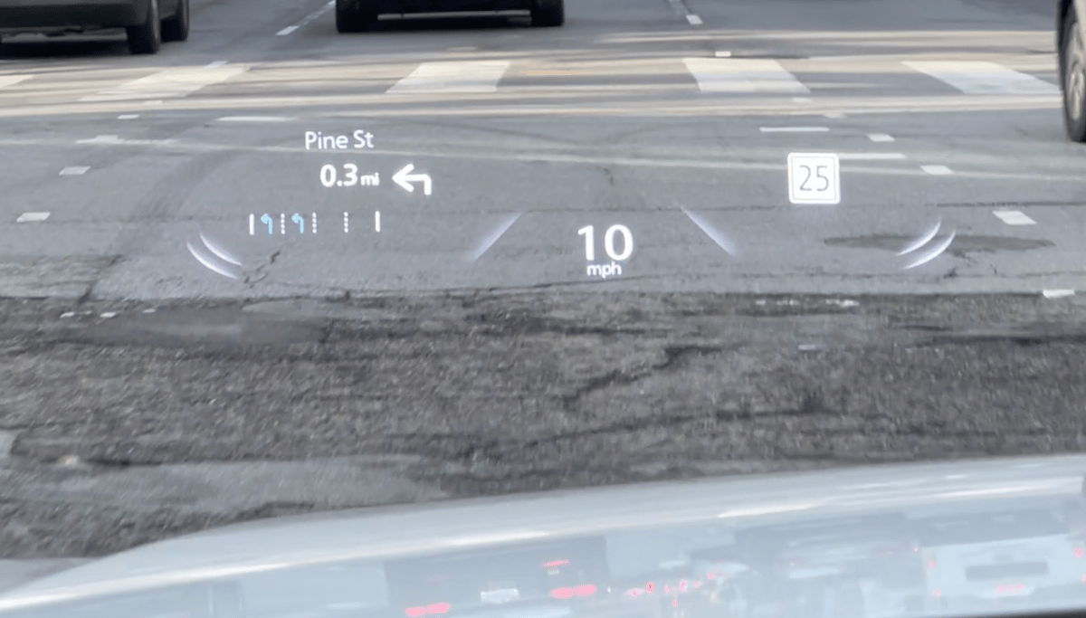 Head Up Display In The Mazda Cx-90