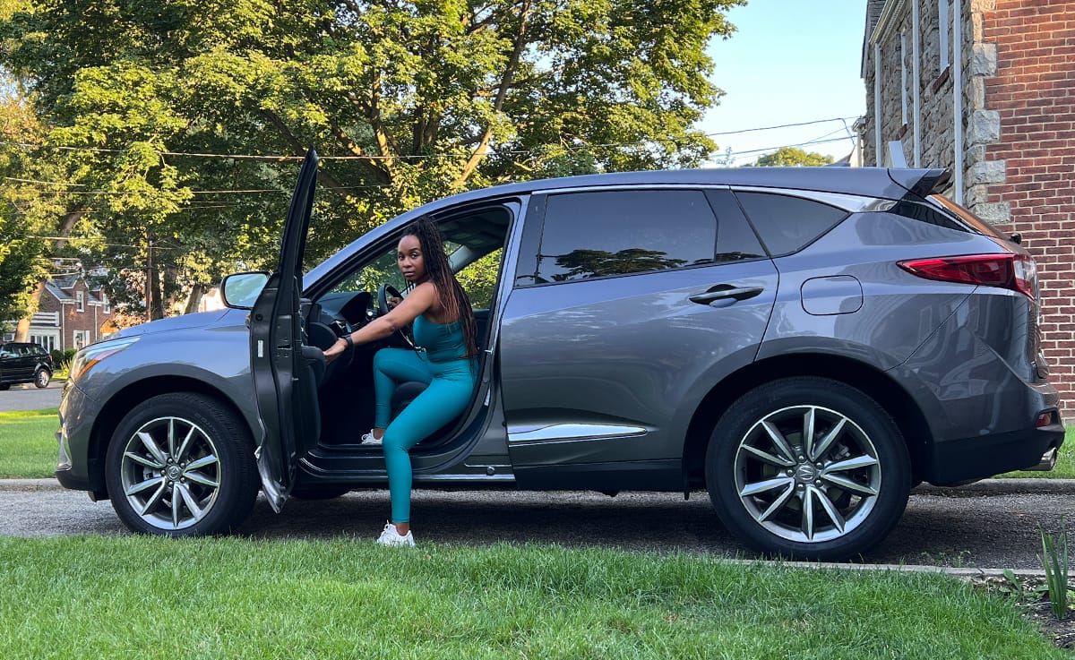 Comfort and Style in the Car: Our Top 5 Women’s Activewear Picks 9 Activewear you can take on road trips