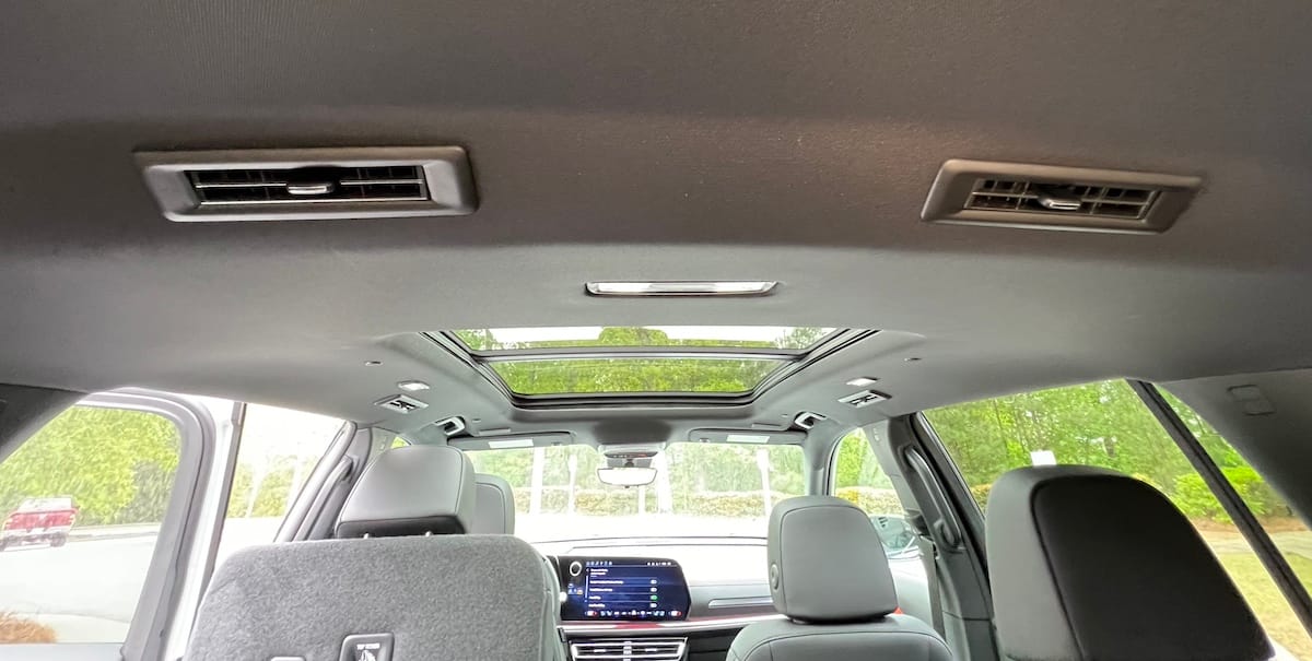 The 2024 Chevrolet Traverse Redesign: Why This Family SUV Is the Best Yet 12 Rear Vents In The Ceiling Are Gold In The Chevrolet Traverse