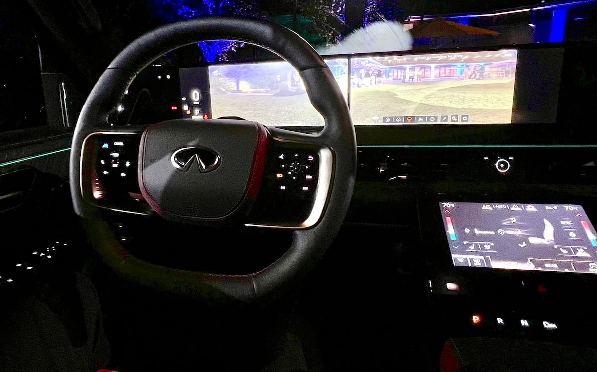 2025 Infiniti QX80 First Drive: Infiniti Makes Driving a Big 3-Row SUV Easy. The Luxuries are a Bonus 10 The 2025 Infiniti Qx80 At Night