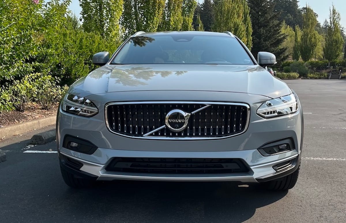 Why We Love Wagons Volvo V90 Cross Country