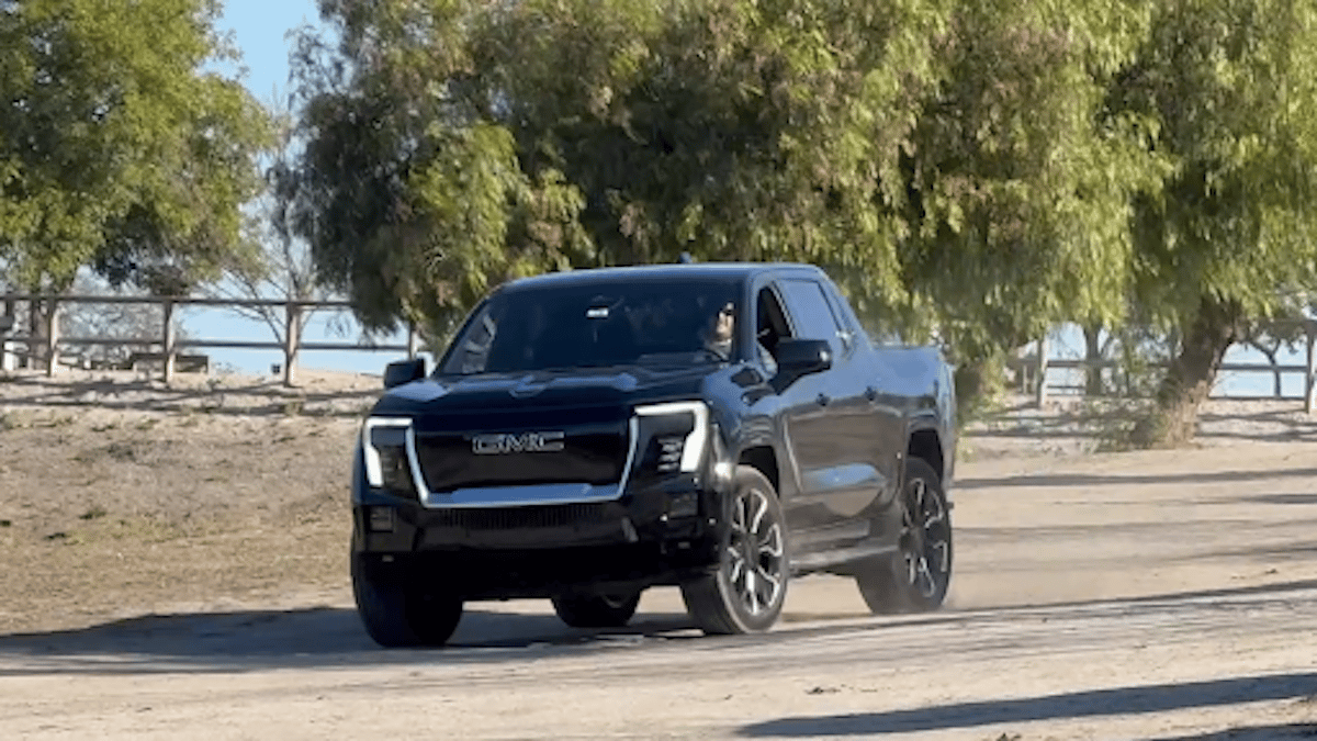 11 Things We Love About the GMC Sierra EV Pickup Truck—And One Thing That's Missing 9 2025 Gmc Sierra Ev