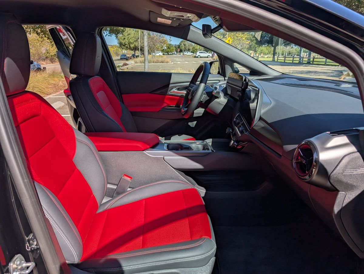2024 Chevrolet Equinox Ev Rs Red Interior