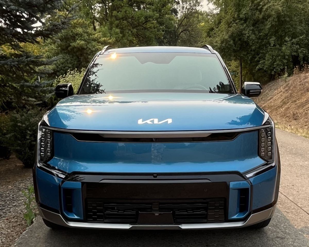 The 2025 Kia Ev9