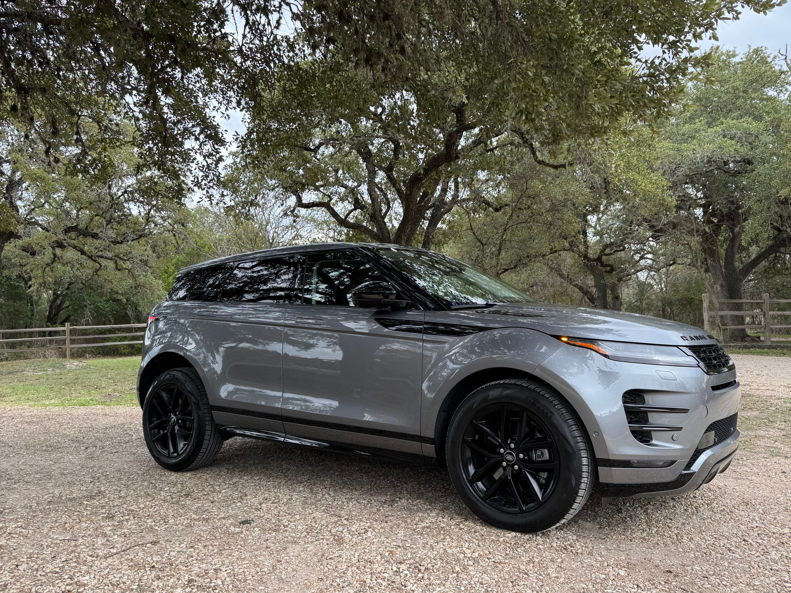 The 2025 Range Rover Evoque May Be The Most Stylish Suv On The Road