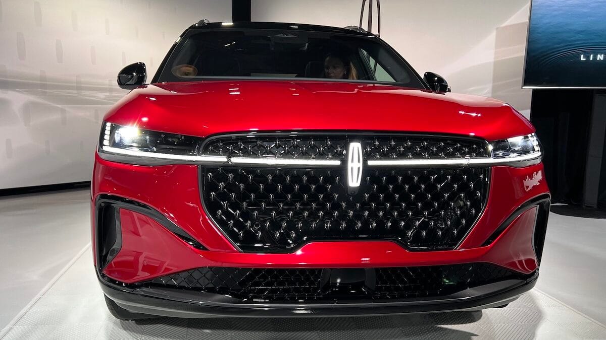 The New Front End Of The 2024 Lincoln Nautilus American Luxury Suvs