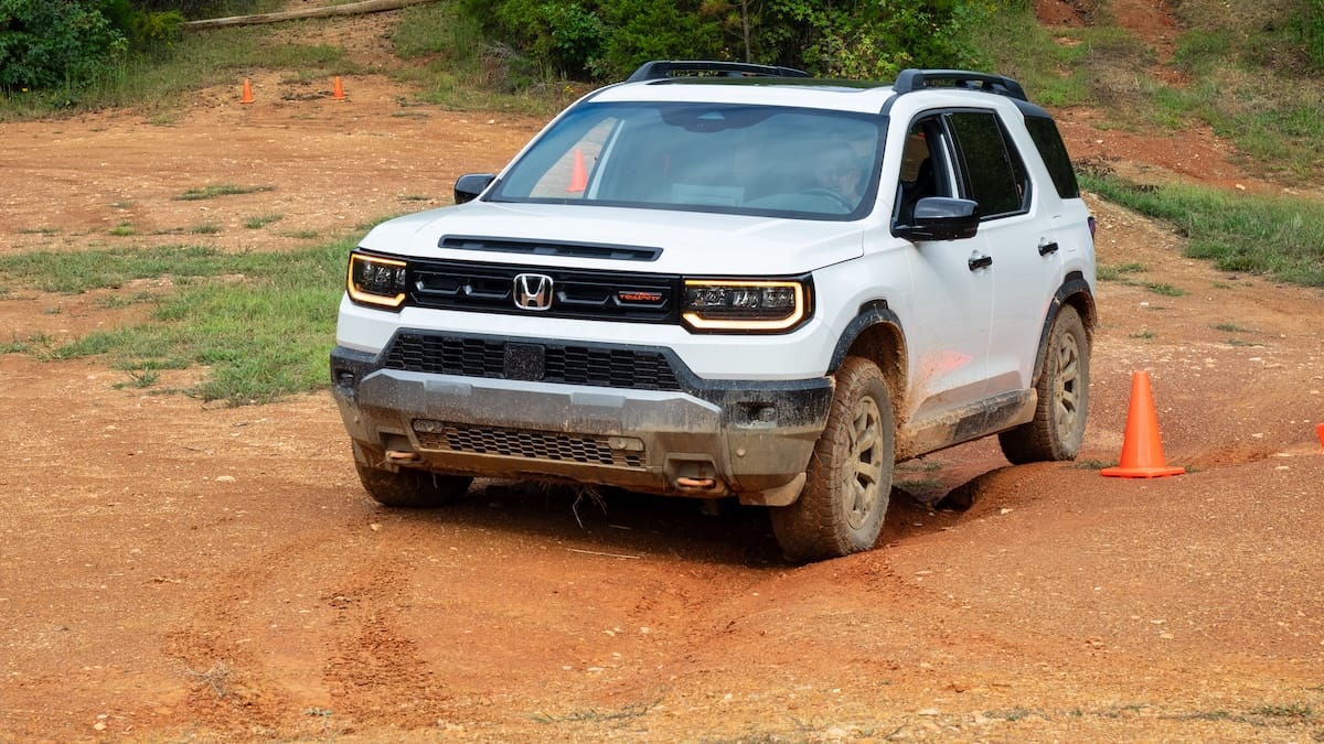 The front face of the 2026 Honda Passport