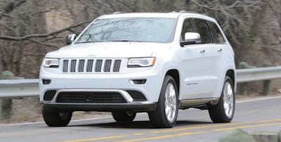 A Girls Guide to Cars | The 2014 Jeep Cherokee Redesign: EcoDiesel and an Evolved Look - jeep2