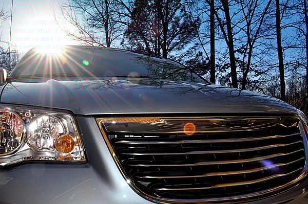 A Girls Guide to Cars | Is Three Times The Charm? Buying A New Chrysler Town & Country - goodncrazy new minivan chrysler town and country carissa rogers front grill