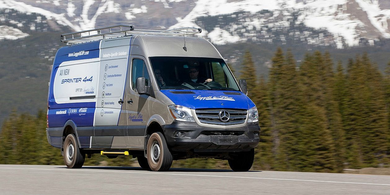 Mercedes Benz Van Camp