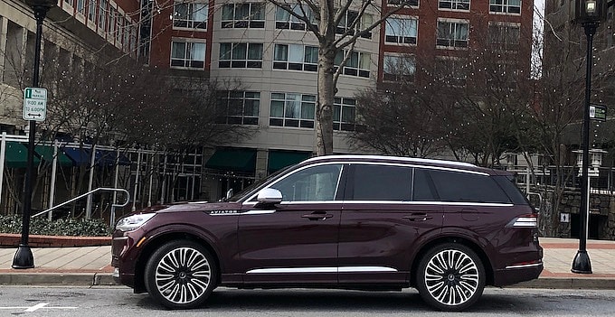 USED: 2020 Lincoln Aviator Review: The Innovative, Thoughtful Luxury 3-Row SUV That Considers How You Live 13 Lincoln Aviator luxury 3 row SUV