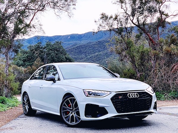 feature 2020 audi s4 image