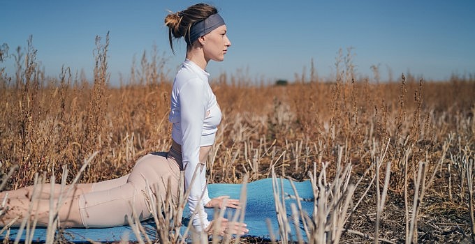A Girls Guide to Cars | Yoga Poses to Unwind After a Long Road Trip - oksana taran 4Bg1yKRfnD8 unsplash 2
