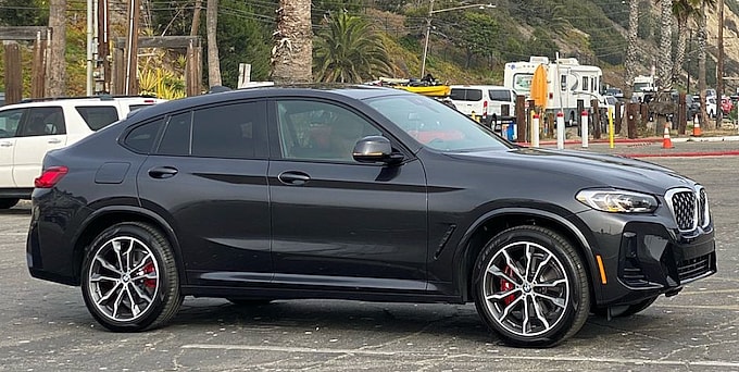 30-Minute Test Drive: The 2022 BMW X4 xDrive30i is Way Fun, Especially on Twisty Roads 8 BMW X4 featured image