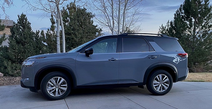 2022 Nissan Pathfinder Profile Featured Image