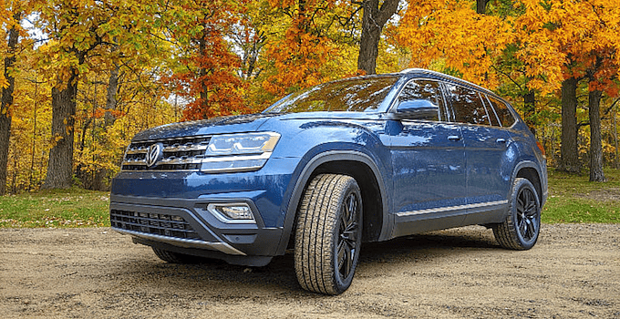 USED: 2019 Volkswagen Atlas V6 SEL Premium 4Motion: The Facts 3 Volkswagen Atlas in the fall