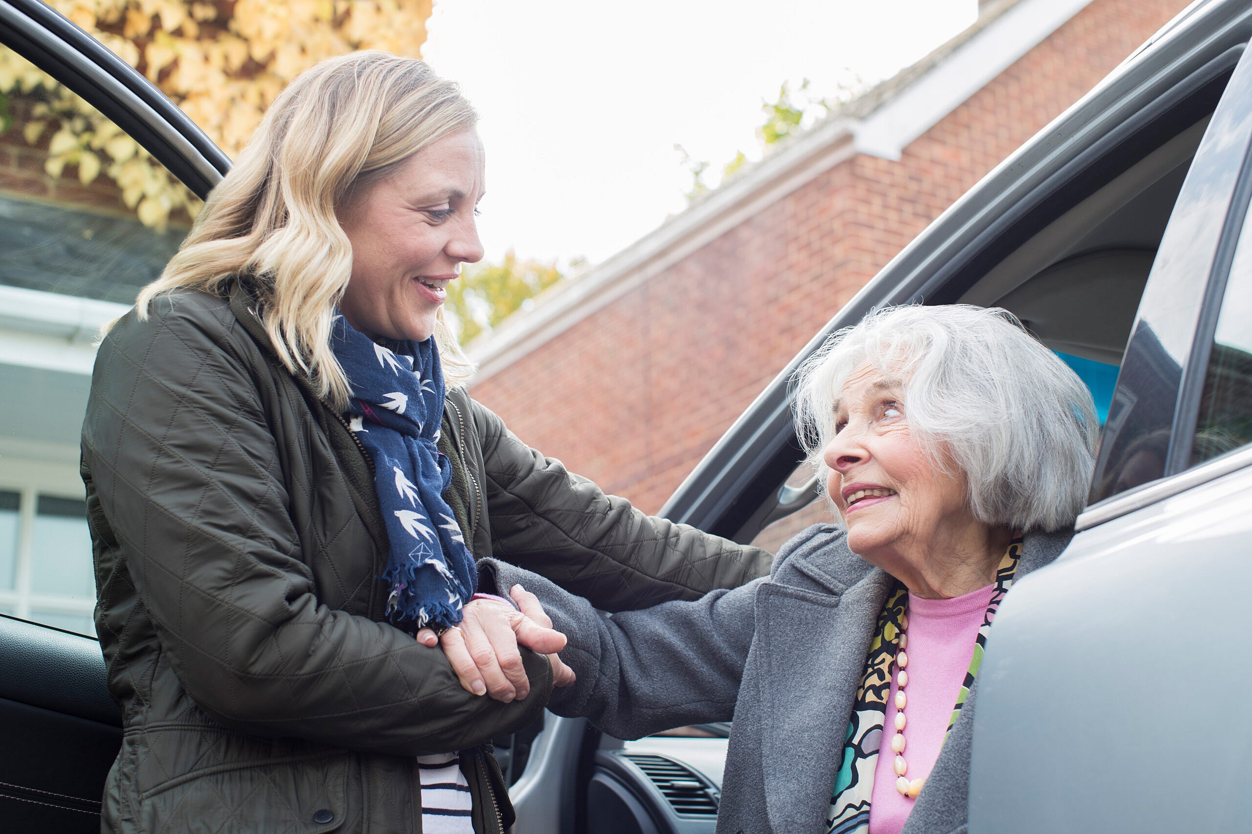Helping seniors best cars for senior drivers and passengers