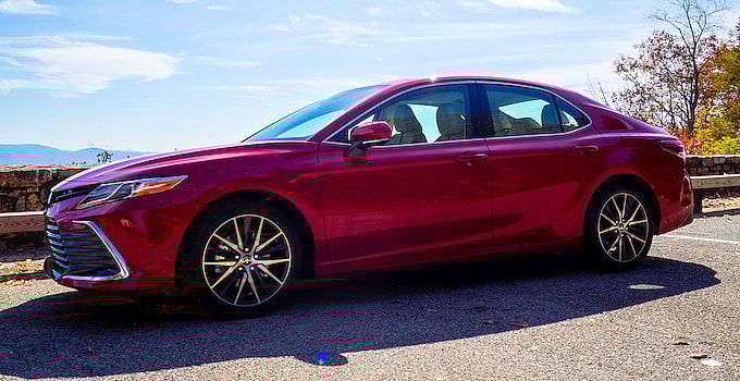 2023 Toyota Camry Hybrid XLE: Premium Fuel Savings for a Changing World 15 Photo of the Toyota Camry Hybrid