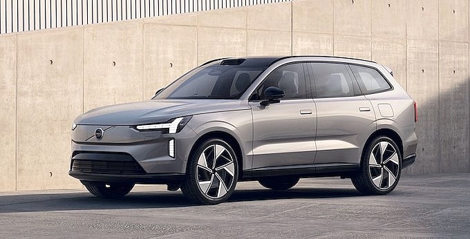 The 2024 Volvo EX90