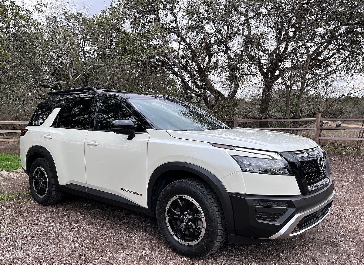 The three row, 7 passenger Nissan Pathfinder Rock Creek Edition offers a plethora of value-packed features.