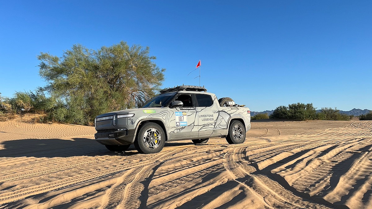 Limestone Legends about to collect a checkpoint. Photo: Sara Lacey