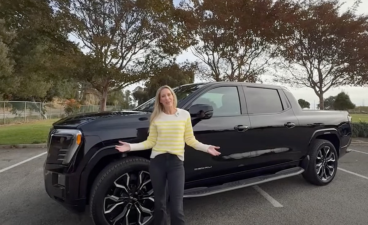 11 Things We Love About the GMC Sierra EV Pickup Truck—And One Thing That's Missing 15 2025 GMC Sierra EV Jana Askeland