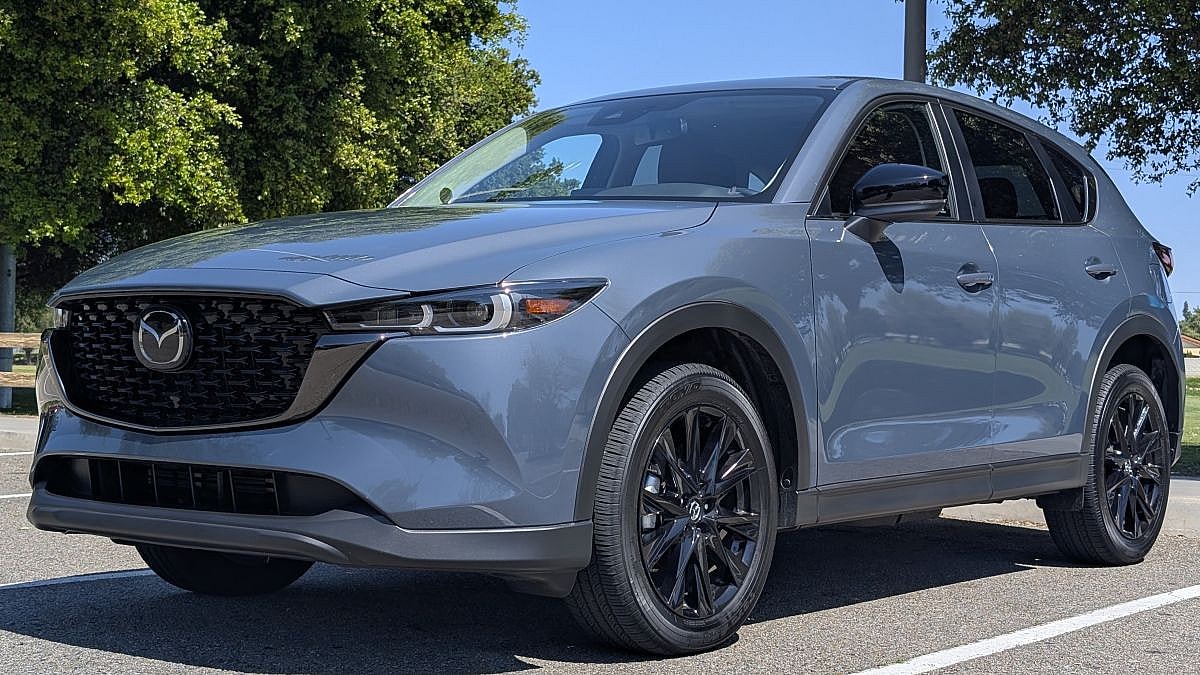The 2025 Mazda CX-5 Carbon Edition: A 'Just Right' Fit in a Crowded SUV Market 10 The 2025 Mazda CX-5 Carbon edition