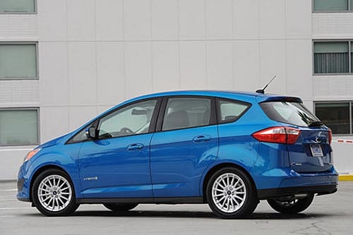 A Girls Guide to Cars | 2013 Ford C-Max Hybrid: Creating Eco-Happy Campers - 2013 ford cmax hybrid